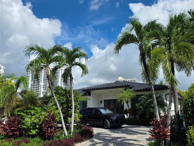 Продажа дома по адресу 343 S 190th St - фото 6537359