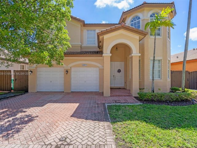 Продажа дома по адресу 8467 NW 110th Pl - фото 7433100