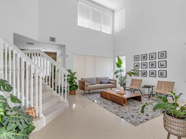 Продажа дома по адресу 8467 NW 110th Pl - фото 7433105