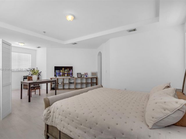 Продажа дома по адресу 8467 NW 110th Pl - фото 7433113