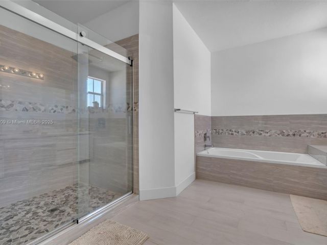 Продажа дома по адресу 8467 NW 110th Pl - фото 7433116