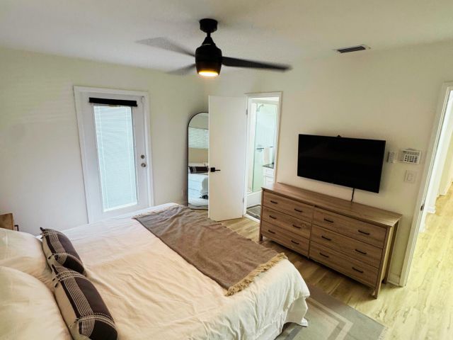 Дом в аренду по адресу 300 NE 7th Street - фото 6503615