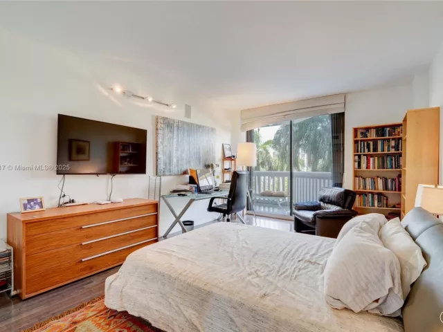 Продажа квартиры #710 - фото 6501650