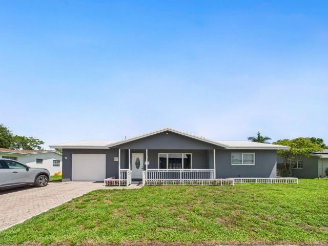 Продажа дома по адресу 257 SW 5th Street - фото 6503740