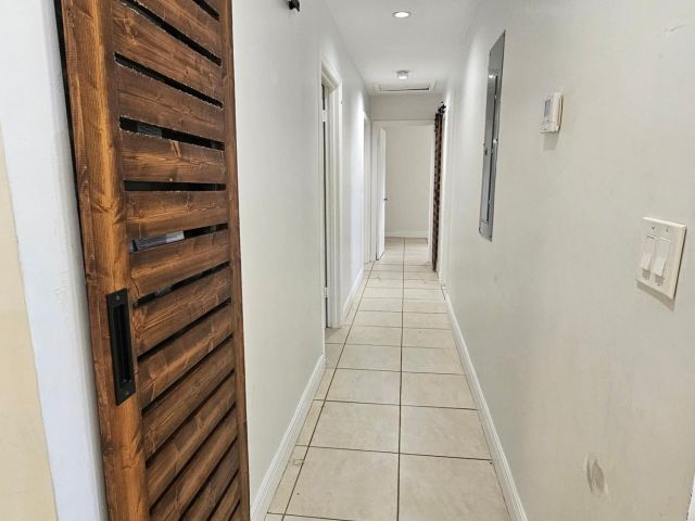 Дом в аренду по адресу 297 NW 1 Avenue NW - фото 6549263