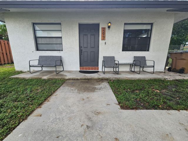 Дом в аренду по адресу 297 NW 1 Avenue NW - фото 6549270