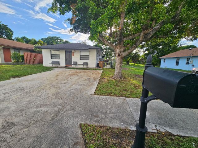 Дом в аренду по адресу 297 NW 1 Avenue NW - фото 6549271