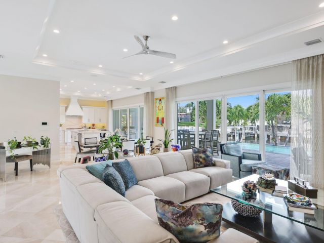 Продажа дома по адресу 917 Tropic Boulevard - фото 6513530