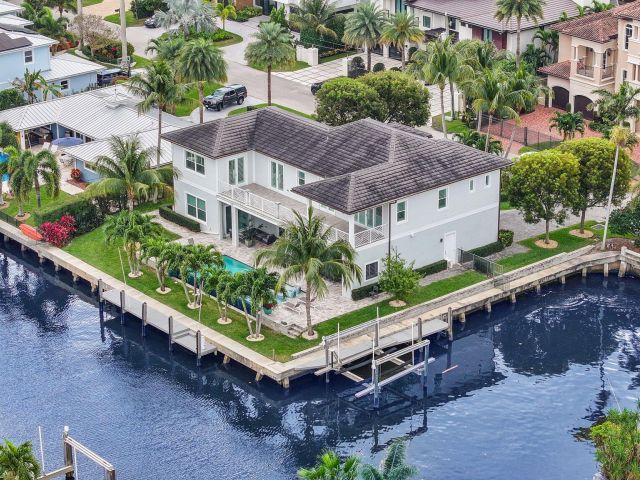 Продажа дома по адресу 917 Tropic Boulevard - фото 6513535