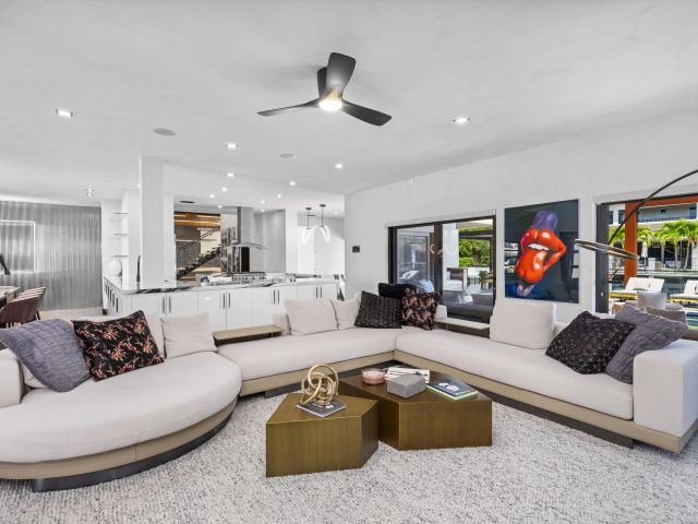 Продажа дома по адресу 839 NE Bay Isle Drive - фото 6694872