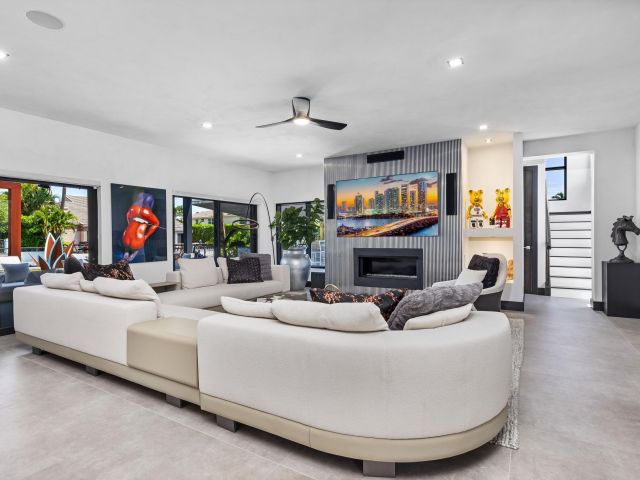 Продажа дома по адресу 839 NE Bay Isle Drive - фото 6694873