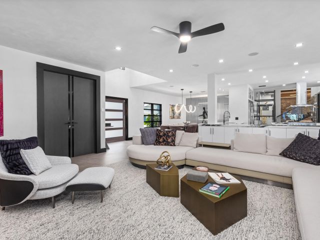 Продажа дома по адресу 839 NE Bay Isle Drive - фото 6694875