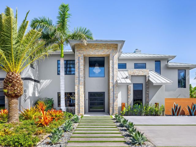 Продажа дома по адресу 839 NE Bay Isle Drive - фото 6694876