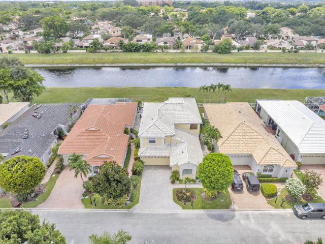 Дом в аренду по адресу 6362 Brava Way - фото 6514384