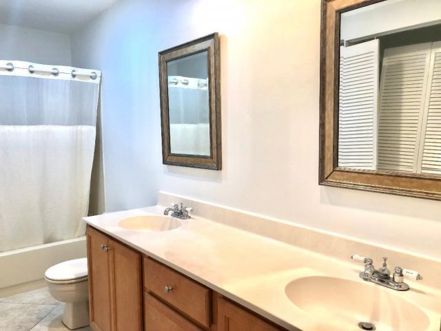 Дом в аренду по адресу 17740 Briar Patch Trail - фото 6566653