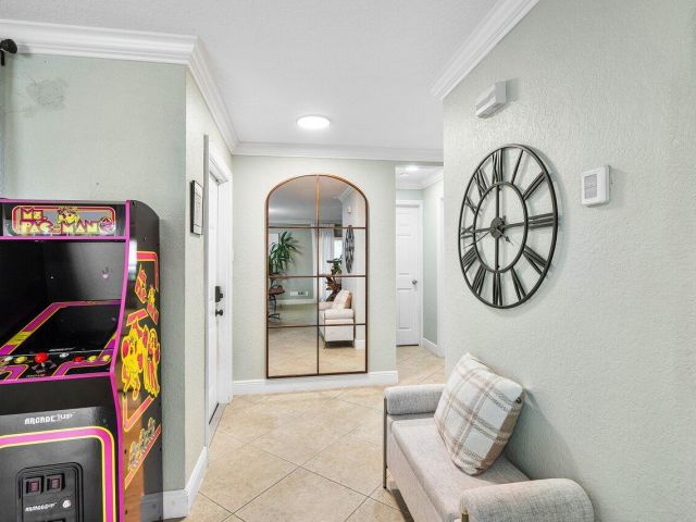 Продажа дома по адресу 401 SE 14th Avenue - фото 6510870