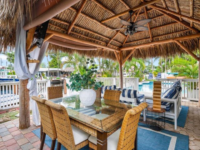 Продажа дома по адресу 401 SE 14th Avenue - фото 6510883