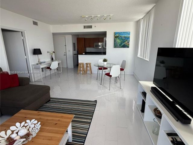 Продажа квартиры #801 - фото 7506761