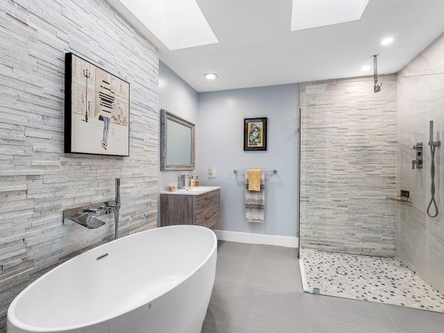 Продажа дома по адресу 21380 Bridge View Drive - фото 6503633