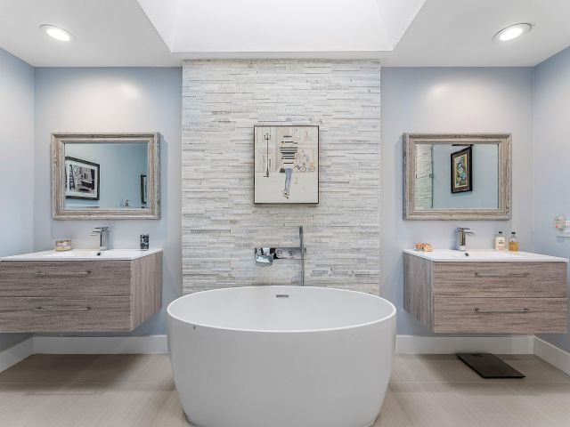 Продажа дома по адресу 21380 Bridge View Drive - фото 6503634