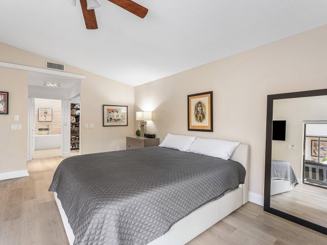 Продажа дома по адресу 21380 Bridge View Drive - фото 6503636