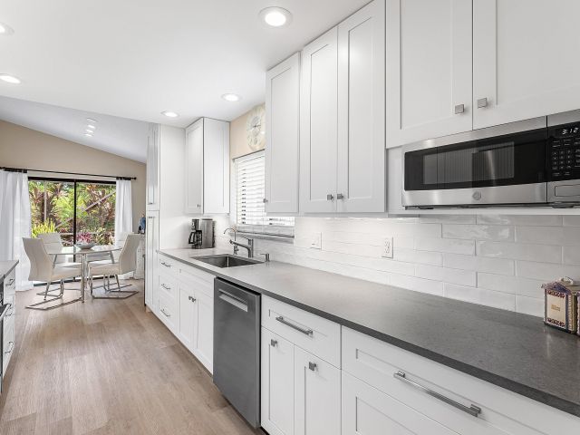 Продажа дома по адресу 21380 Bridge View Drive - фото 6503647