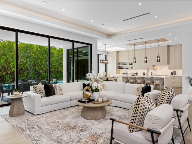 Продажа дома по адресу 212 NW 18th Street - фото 6532724