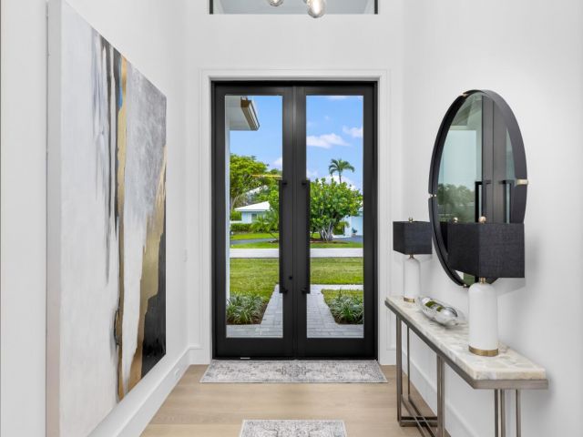 Продажа дома по адресу 212 NW 18th Street - фото 6532731