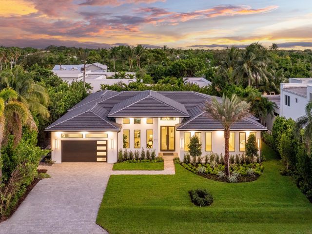 Продажа дома по адресу 212 NW 18th Street - фото 6532736