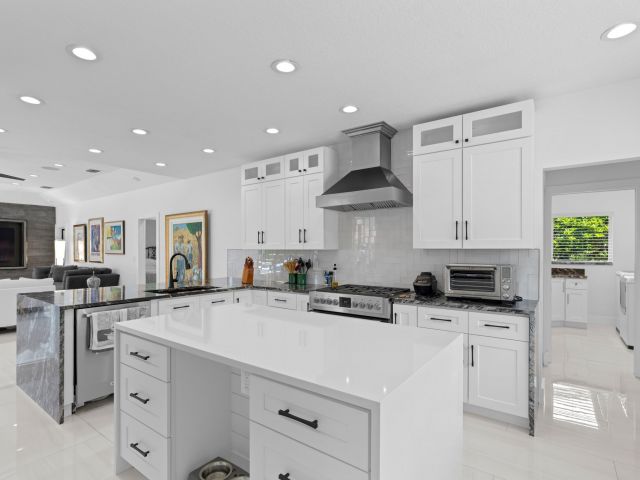 Продажа дома по адресу 2701 Tecumseh Drive - фото 6513998