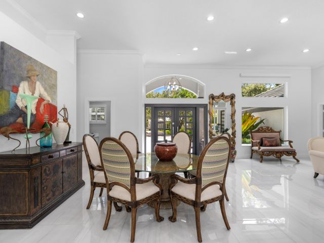 Продажа дома по адресу 2701 Tecumseh Drive - фото 6514000