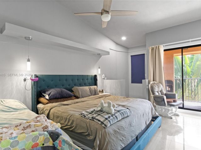 Продажа дома по адресу 949 SW 113th Ter - фото 7430379