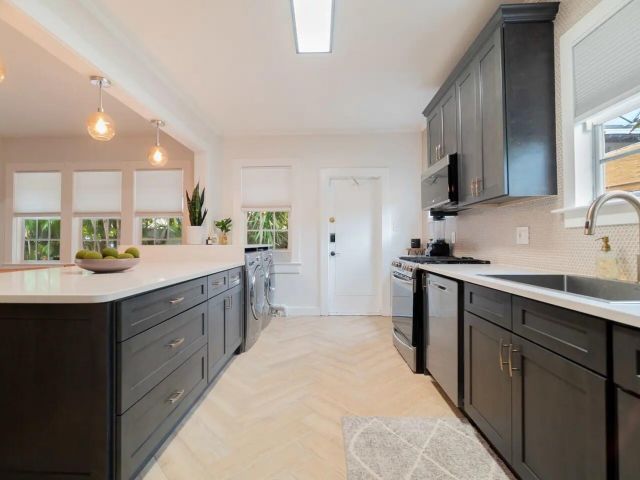 Продажа дома по адресу 321 Malverne Road - фото 6514060