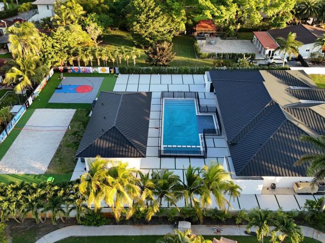 Продажа дома по адресу 365 NW 132nd Ave - фото 6533432