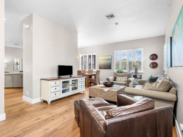 Продажа дома по адресу 2435 Curley Cut - фото 6545134