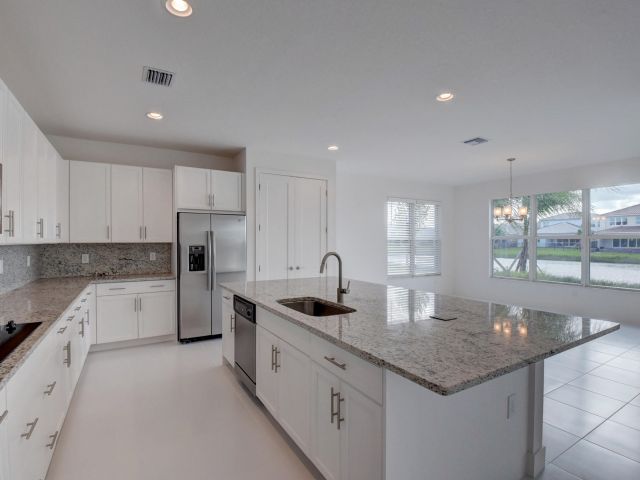 Продажа дома по адресу 9632 Highland Pointe Pass - фото 6539931