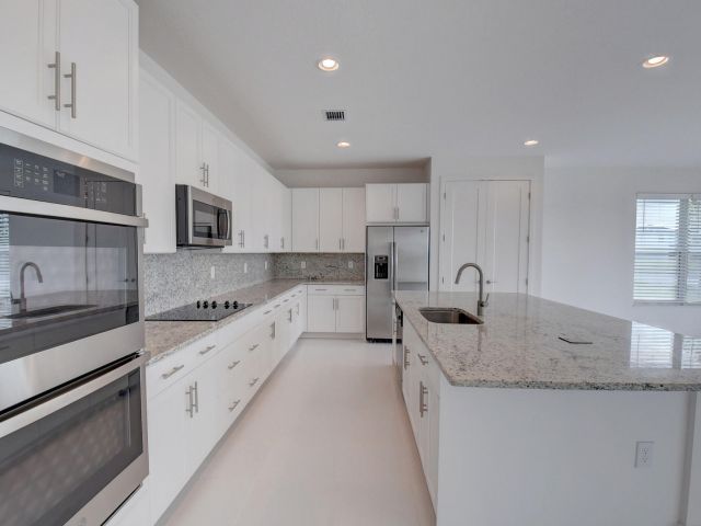 Продажа дома по адресу 9632 Highland Pointe Pass - фото 6539932