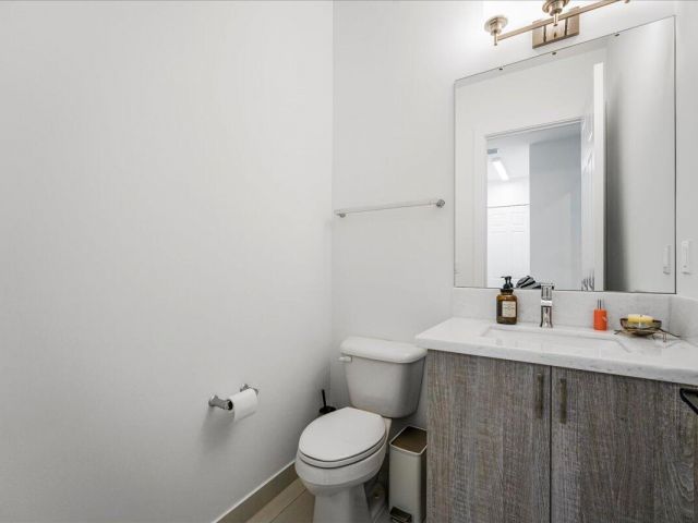 Дом в аренду по адресу 9093 Chauvet Way - фото 6514215