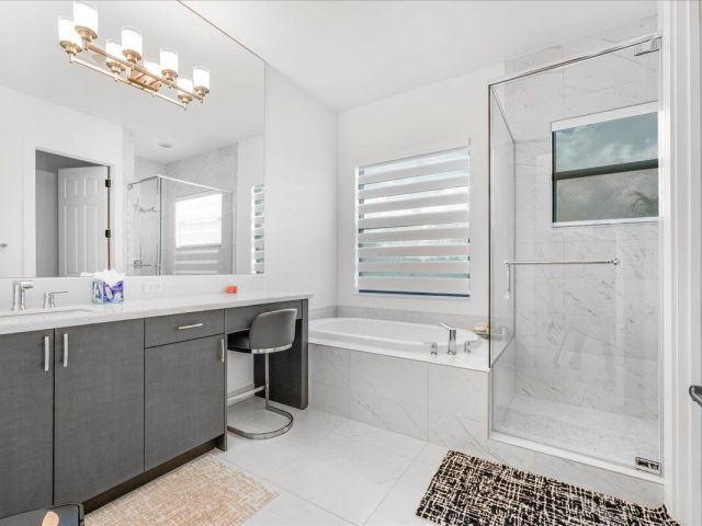 Дом в аренду по адресу 9093 Chauvet Way - фото 6514222