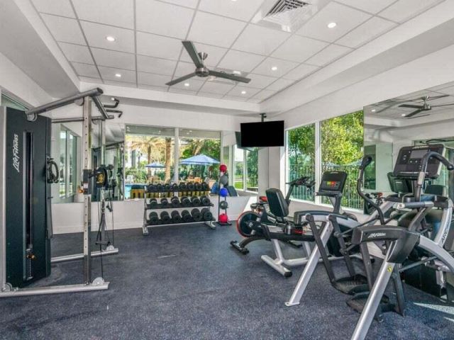 Дом в аренду по адресу 1857 Spoonbill Court - фото 6510462