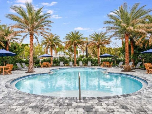 Дом в аренду по адресу 1857 Spoonbill Court - фото 6510463