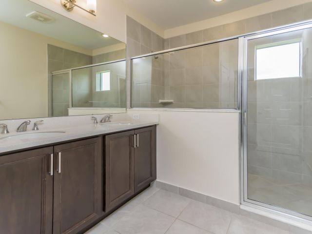 Дом в аренду по адресу 1857 Spoonbill Court - фото 6510474