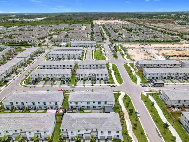 Продажа дома по адресу 716 SE 14th St - фото 7511166