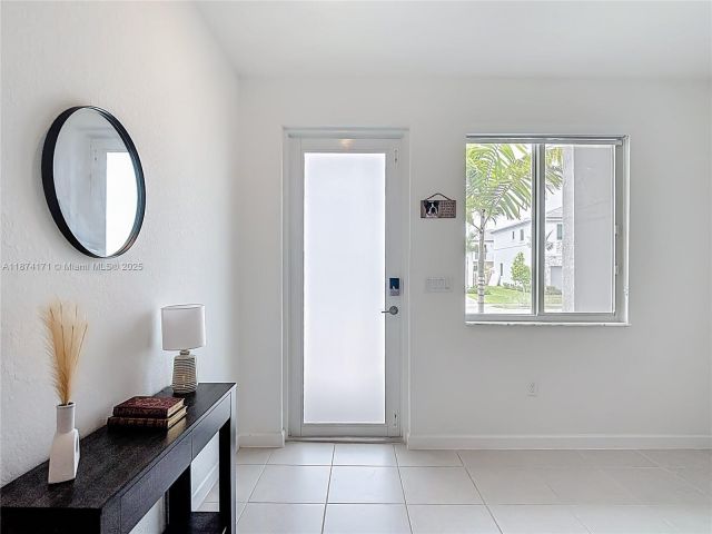 Продажа дома по адресу 716 SE 14th St - фото 7511178