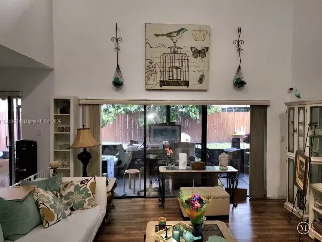 Продажа дома по адресу 11060 SW 143rd Pl - фото 6582115