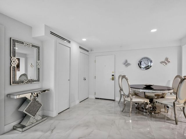 Продажа квартиры #1408 - фото 6515063