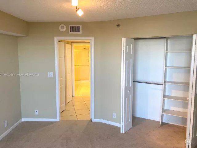 Квартира в аренду номер2207 - фото 6514905