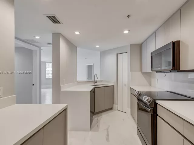 Продажа квартиры #1512 - фото 6515861