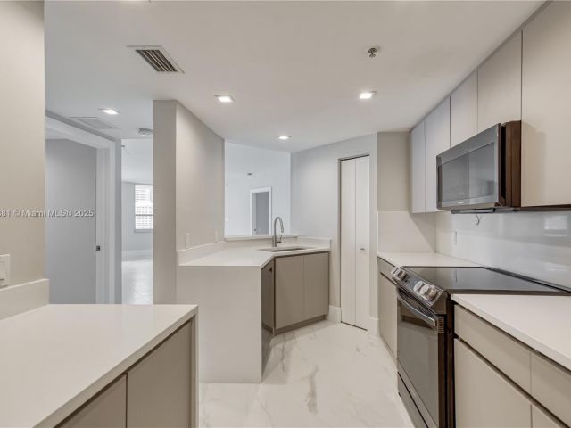 Продажа квартиры #1512 - фото 6515861