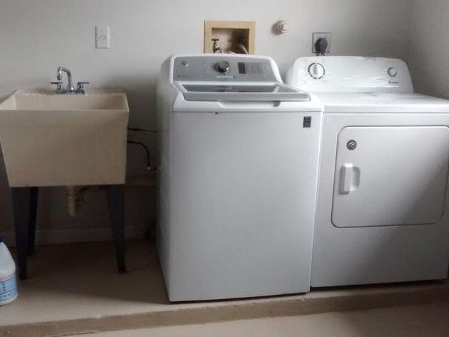 Дом в аренду по адресу 3505 Amalfi Drive - фото 6534312